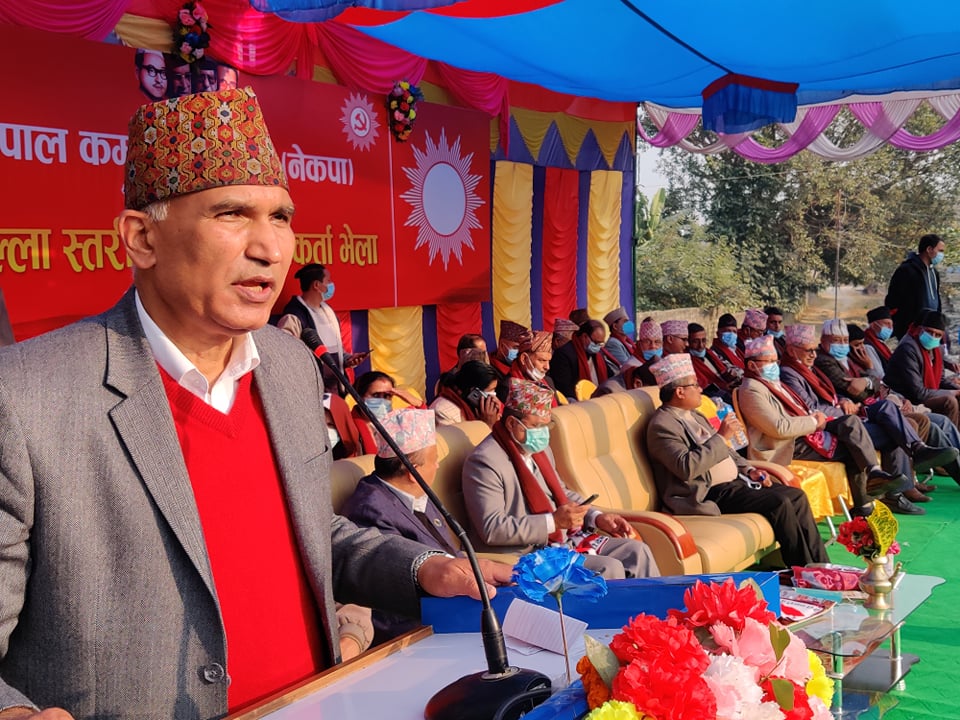 नेकपामाथि पार्टीभित्रबाटै धारिलो खड्ग प्रहार भयोः विष्णु पौडेल 